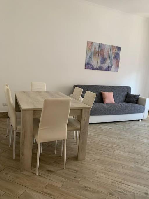 Appartement Bilocale A Due Passi Dal Porto E Dal Mare à Ostie Extérieur photo