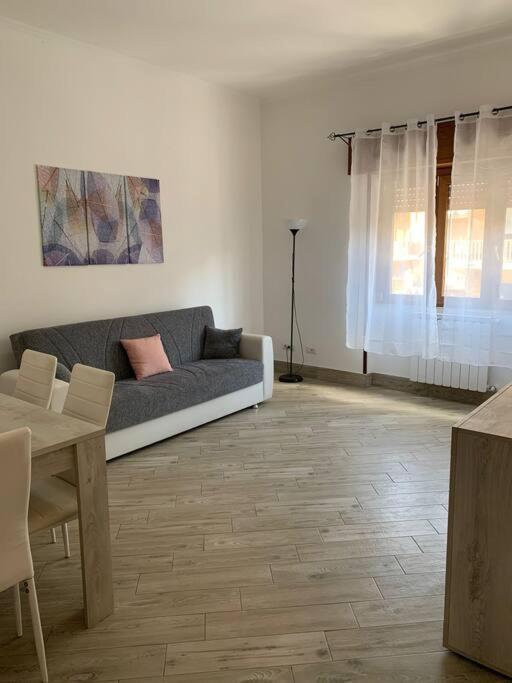 Appartement Bilocale A Due Passi Dal Porto E Dal Mare à Ostie Extérieur photo