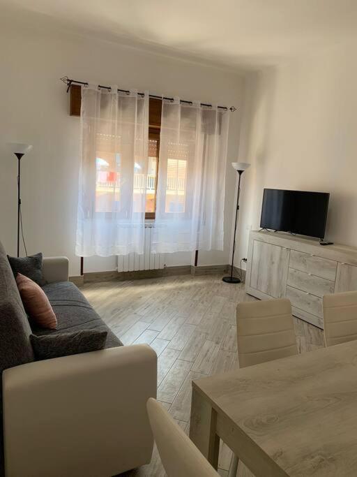 Appartement Bilocale A Due Passi Dal Porto E Dal Mare à Ostie Extérieur photo